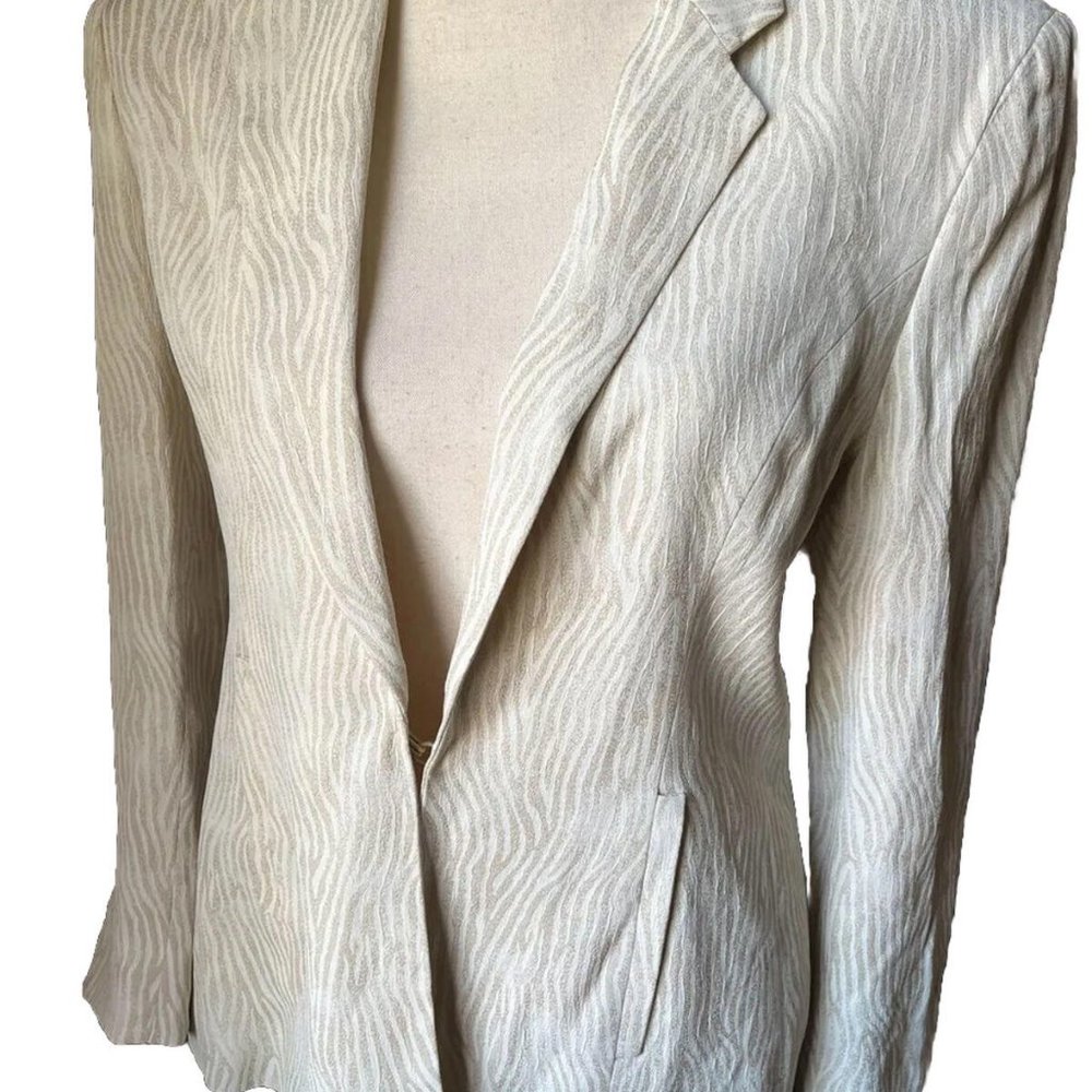 Cache Cream Textured Women's Jacket